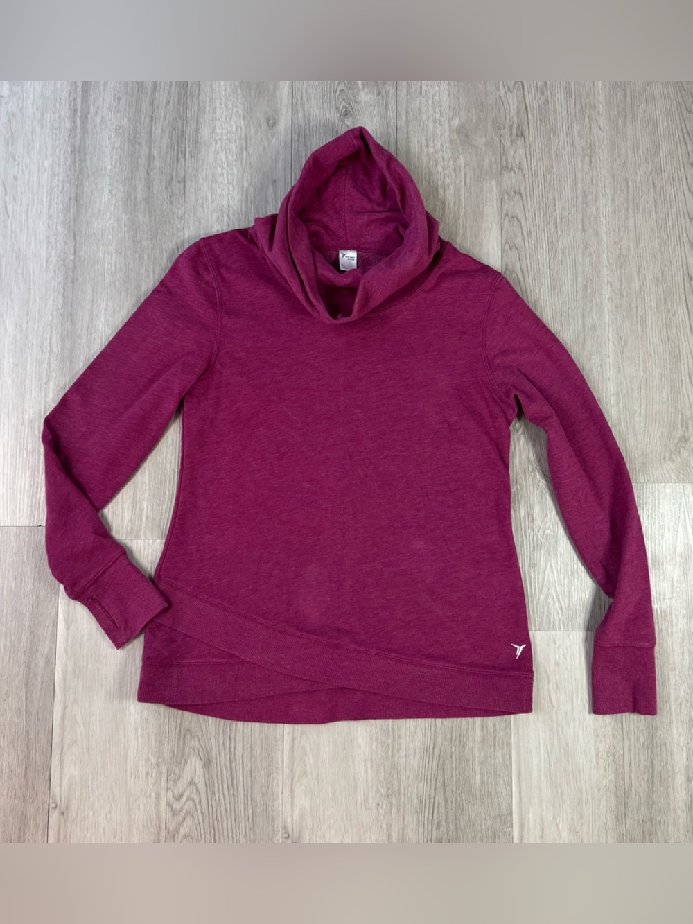 Old Navy Active Women’s Purple Magenta Pullover Cowl Neck Sweatshirt Size M